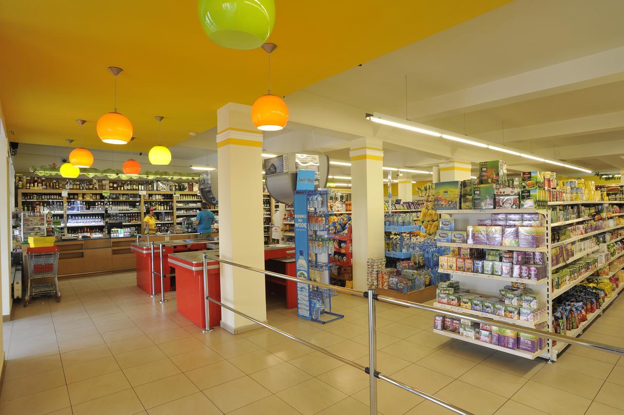 罗拓思酒店 Woskrzenice Duze 外观 照片